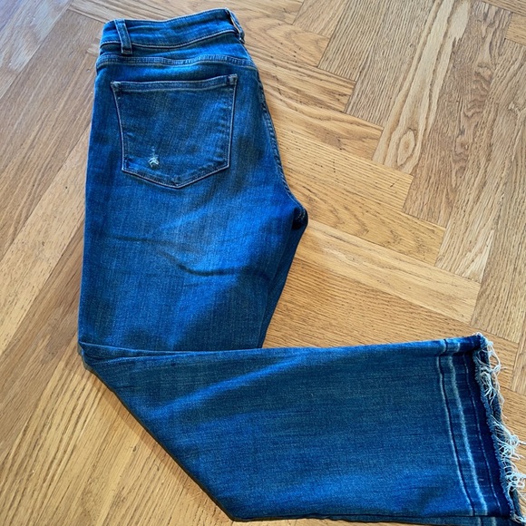 SOLD DL1961 Bridget Cropped Denim - Picture 4 of 5